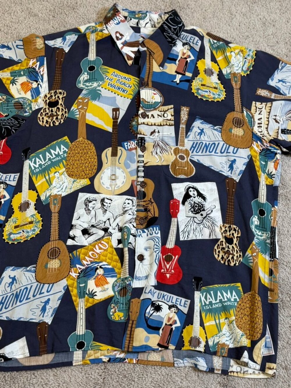 Reyn Spooner Spun Rayon Hawaiian Shirt Ukulele Print Size S